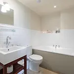 The White Swan 4*