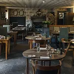 The White Swan 4*