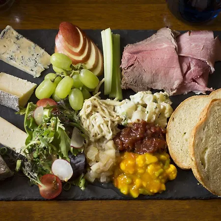 The White Swan 4* Pickering