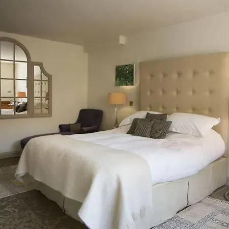 The White Swan Pickering