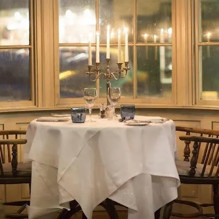 Locanda The White Swan 4*