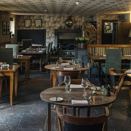 The White Swan 4*
