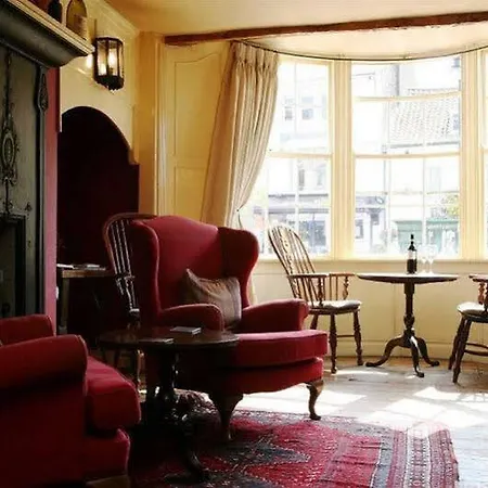 The White Swan 4*