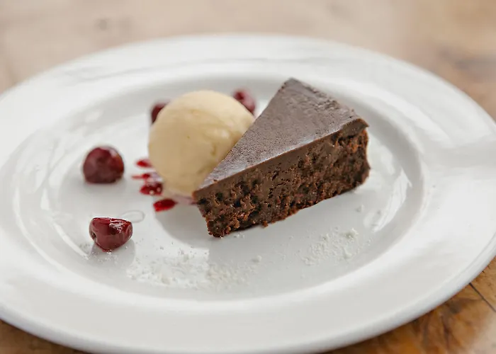 The White Swan 4* Pickering