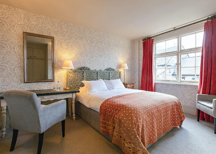 The White Swan Mini-hôtel 4*