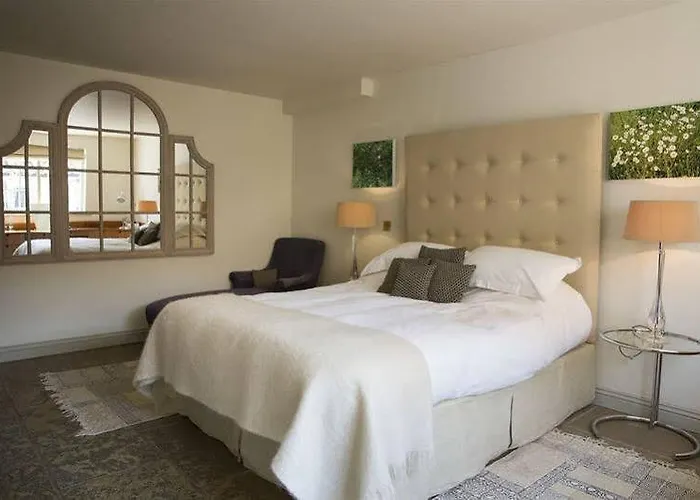 The White Swan Pickering